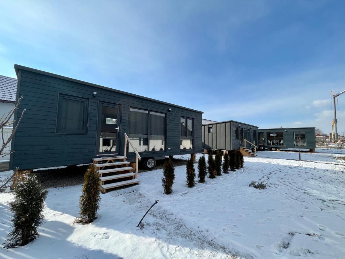 Pixel - Tiny Campus Villa Tîrgu Secuiesc Exteriör bild